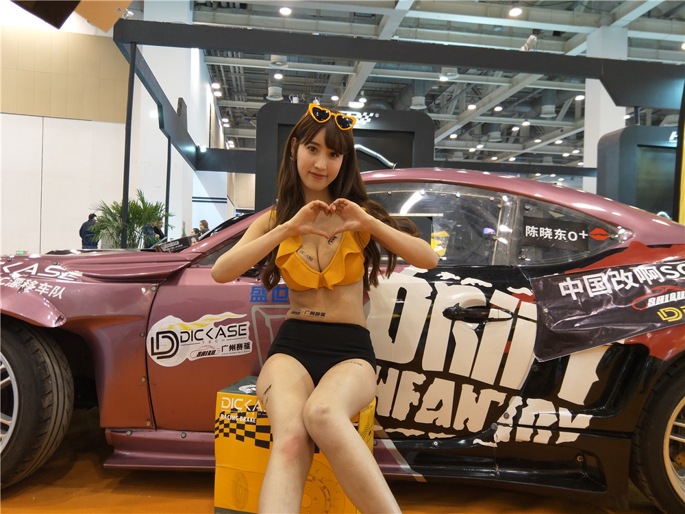 廣州賽驅展臺模特 廣州賽驅展臺模特